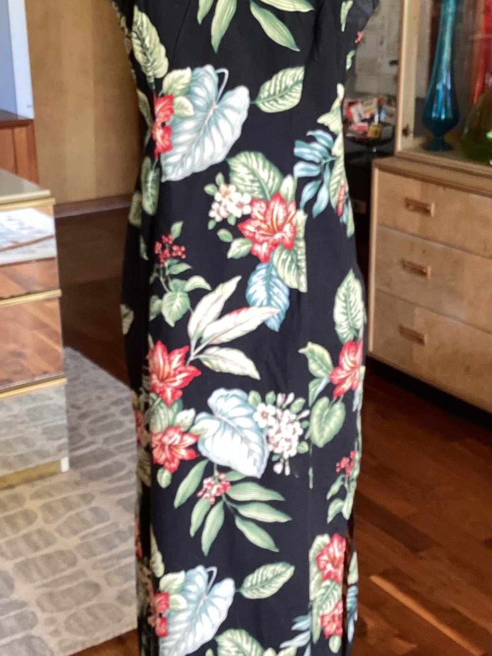 Vintage 1970’s Hilo Hattie Hawaiian Tropical Barkcloth Black Maxi Dress